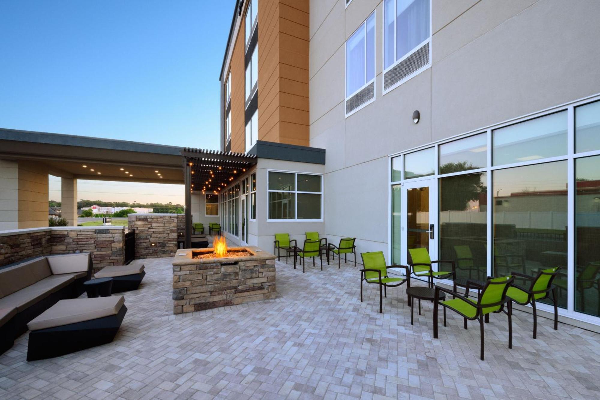 Springhill Suites By Marriott Dothan Extérieur photo