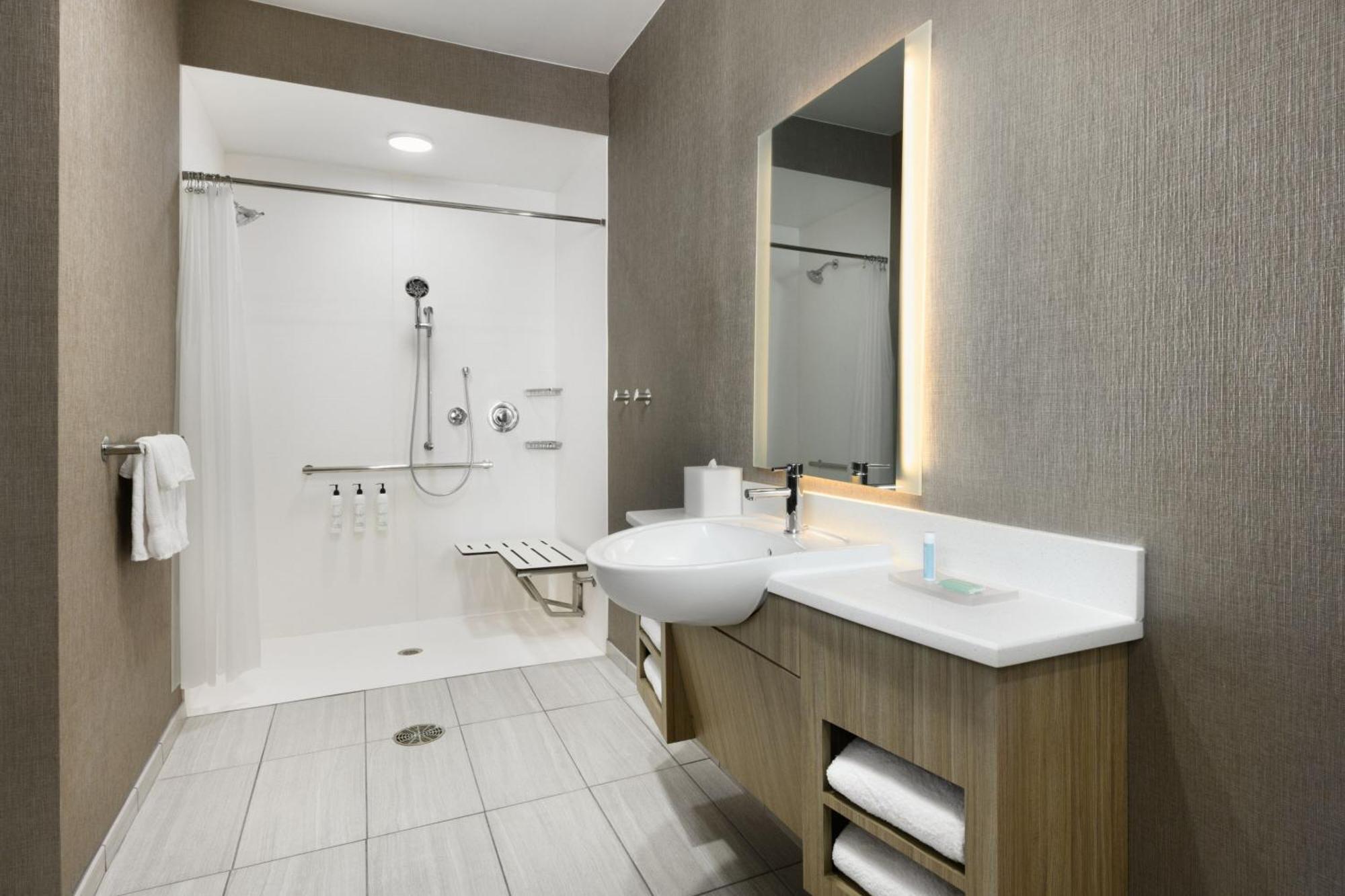 Springhill Suites By Marriott Dothan Extérieur photo